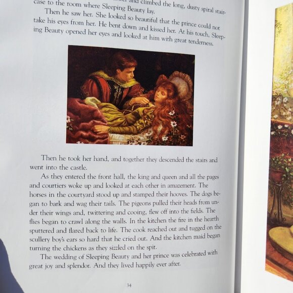 A Treasury of Children's Literature Book Hardcover Nursery Rhymes Fairy Tales Fa - Picture 5 of 9